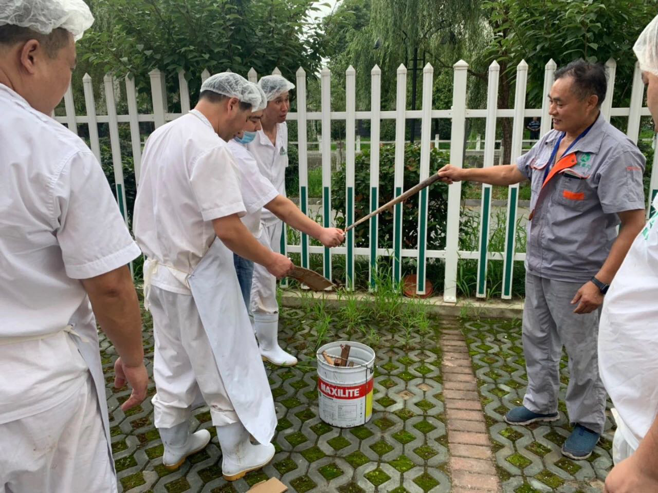 贝晟消防进餐厅 安全防火筑心间(图4) 贝晟消防进餐厅 安全防火筑心间(图4)